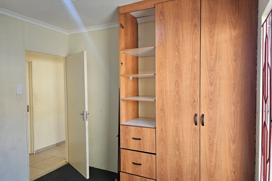 To Let 3 Bedroom Property for Rent in Tlhabane West North West